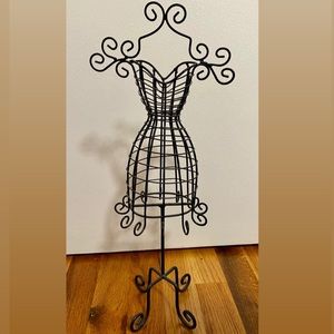 Black Metal Wire Mannequin Jewelry Holder